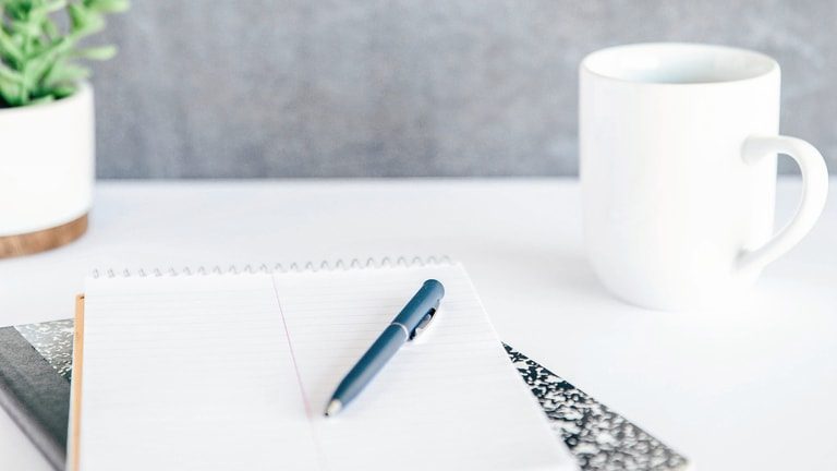 5 Steps to a Peaceful Minimalist Workspace for Bullet Journaling